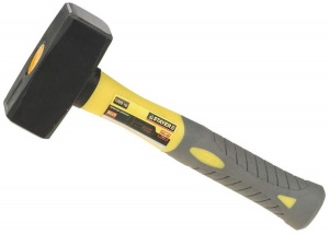 Кувалда STAYER с двухкомпонентной фиберглассовой ручкой,2,0кг,20052-20