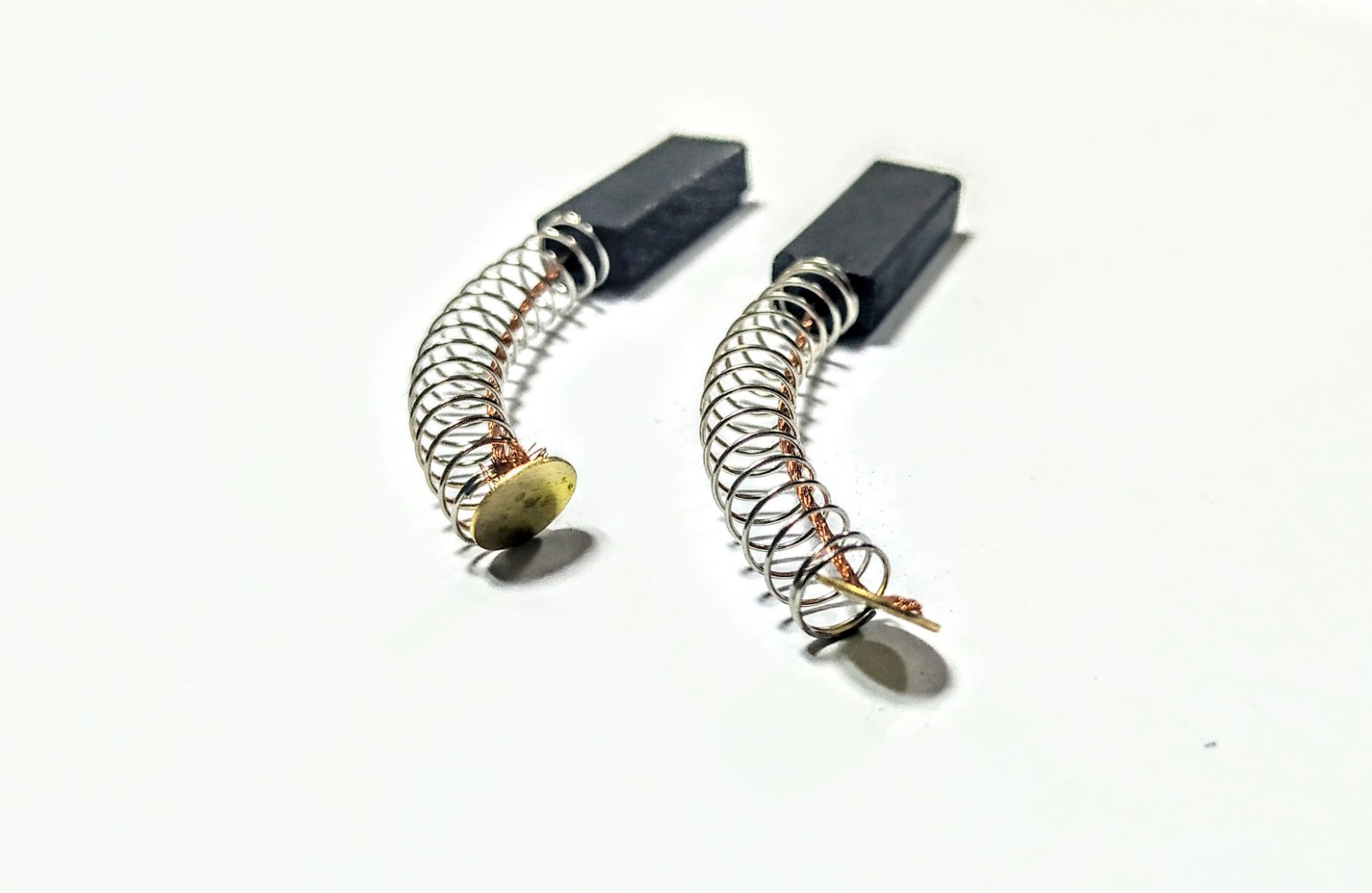 Щетка угольная AG-230-RC