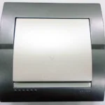 Выключатель 702-2930-105 Deriy проходной темно-серая и жемч-белая металлик