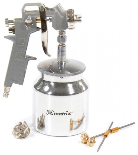 Краскораспылитель пневмат.с нижним бачком //57317