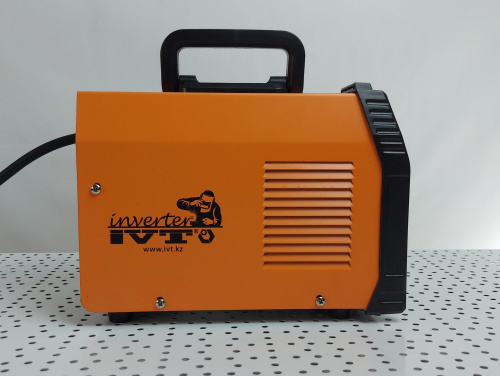 Сварочный аппарат ММА-200 IVT